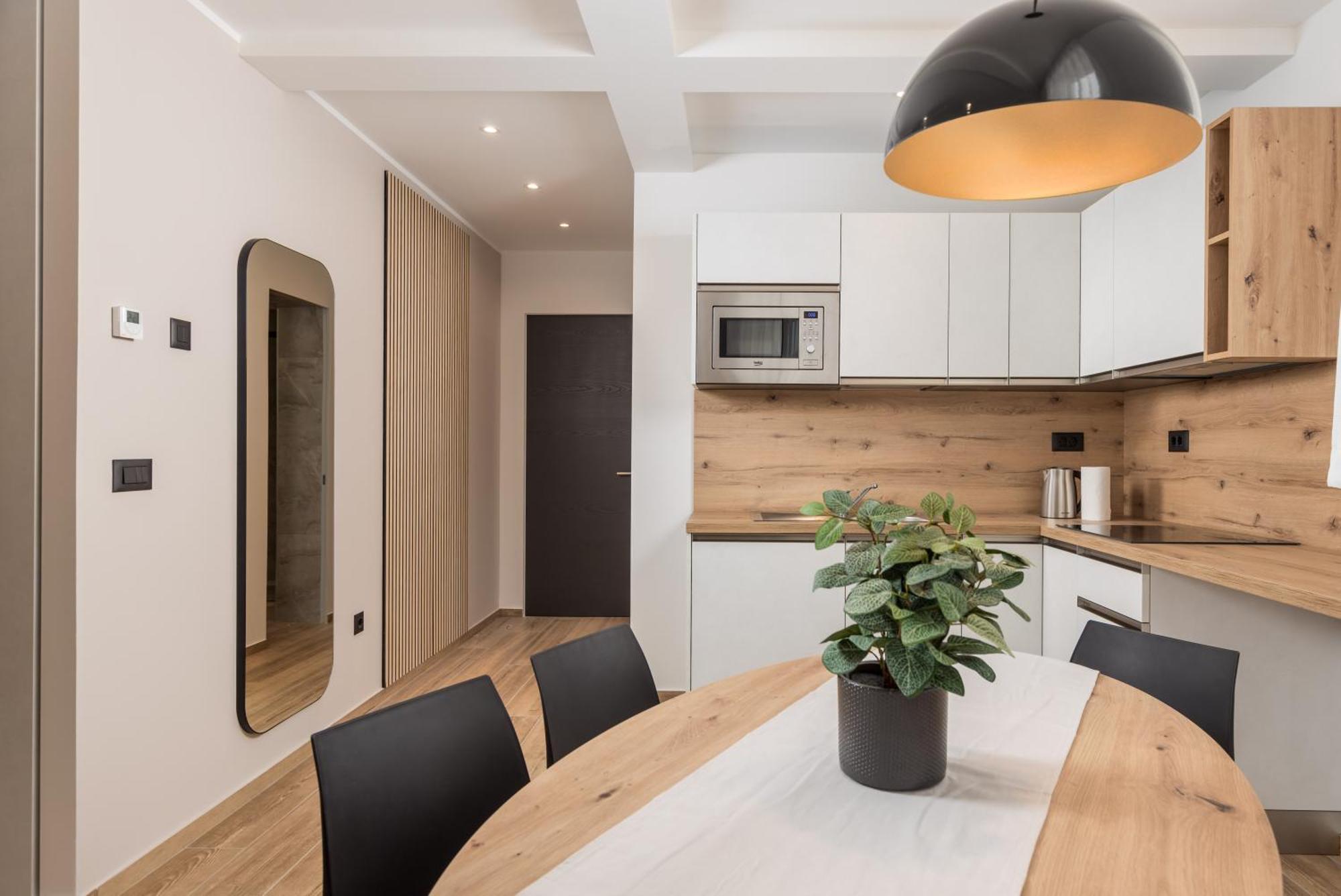Belinda Apartments With Balcony & Private Parking Opatija Extérieur photo