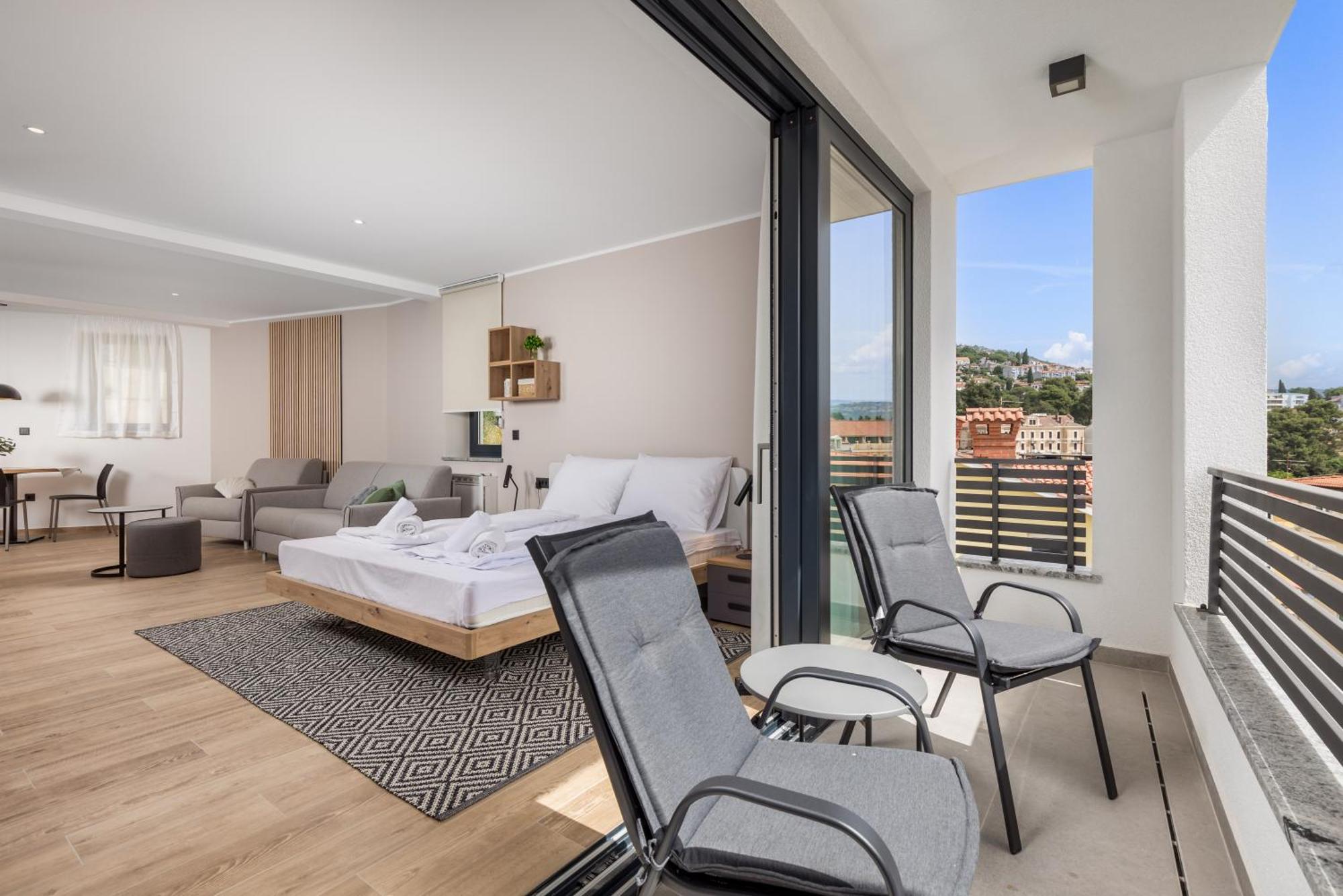 Belinda Apartments With Balcony & Private Parking Opatija Extérieur photo