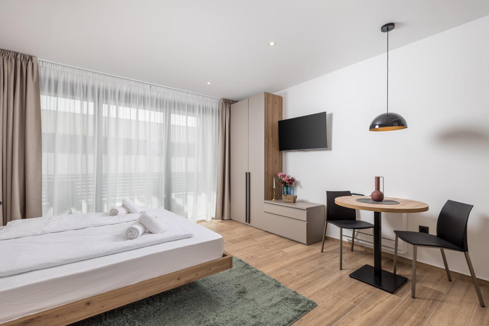 Belinda Apartments With Balcony & Private Parking Opatija Extérieur photo