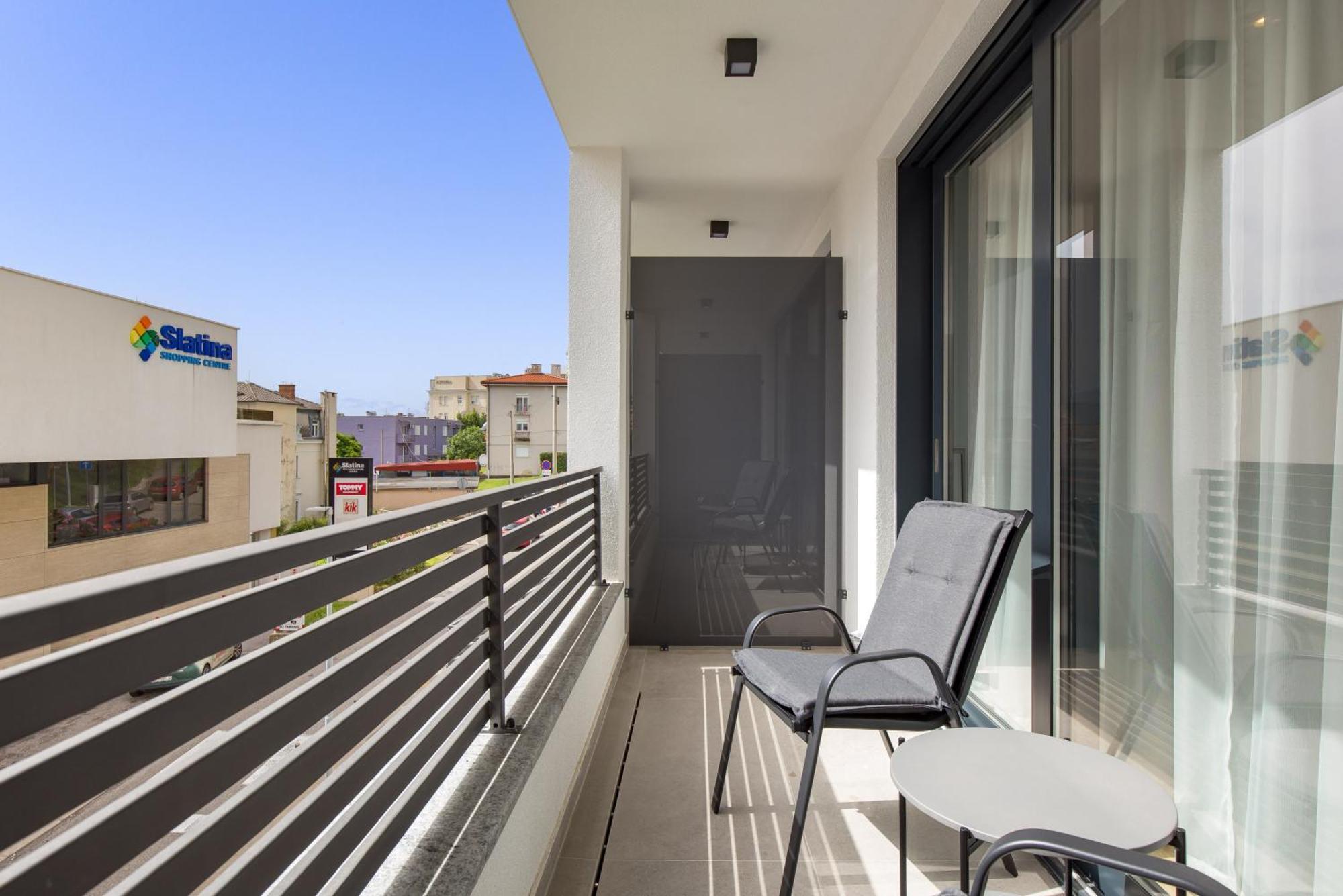 Belinda Apartments With Balcony & Private Parking Opatija Extérieur photo