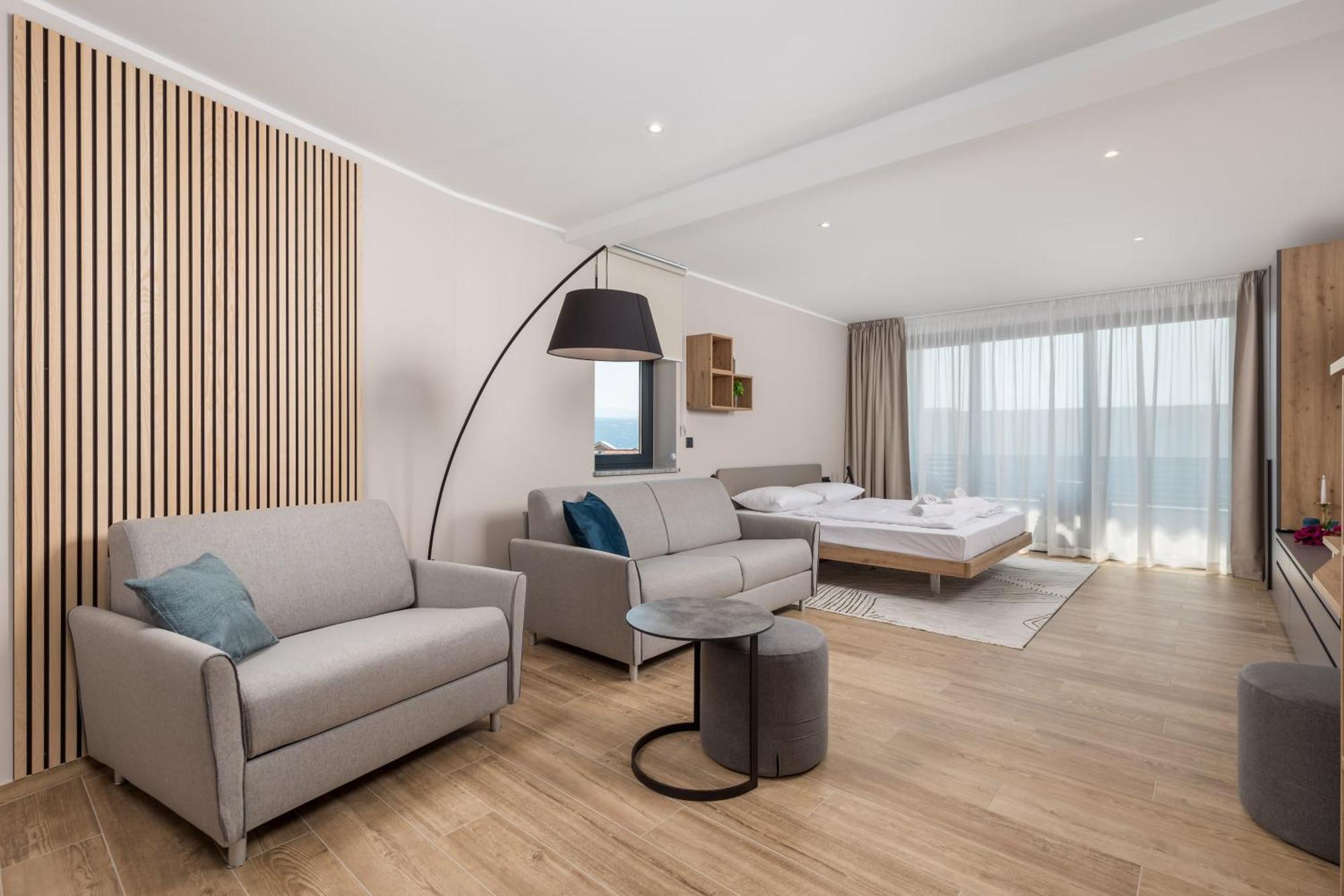 Belinda Apartments With Balcony & Private Parking Opatija Extérieur photo